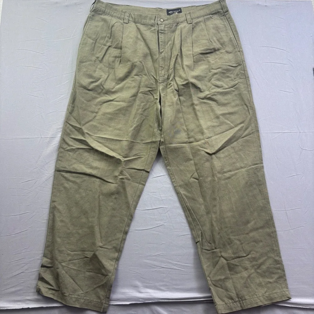 Eddie Bauer Mens 42 Tall Olive Green Linen Cotton Blend Pleated Chino Pants